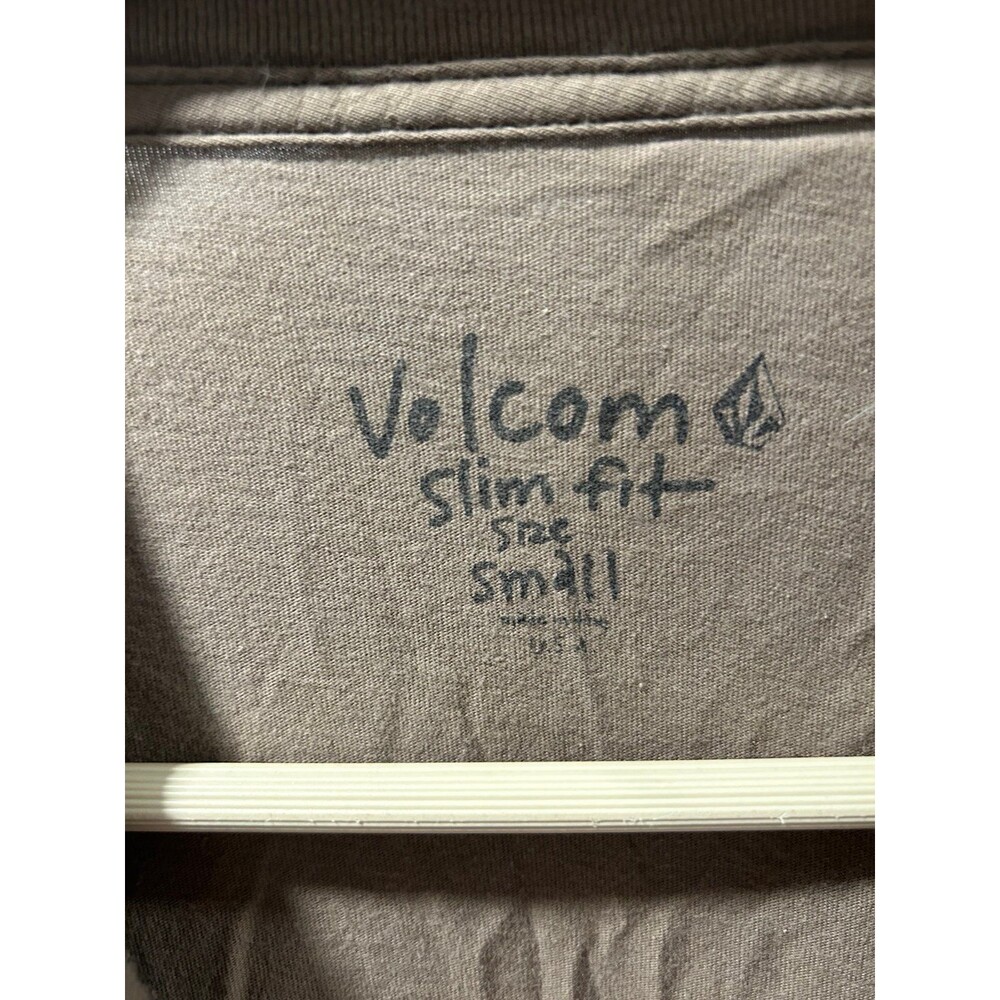 Volcom - Picture 2 of 2